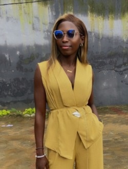 Profil de Flore Mess, une femme célibataire de 31 ans à Douala