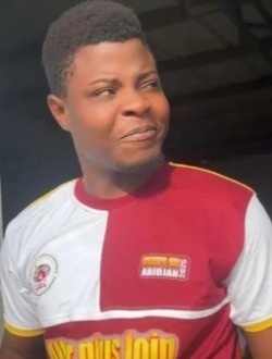 Profil de Eric, un homme célibataire de 33 ans à Abidjan