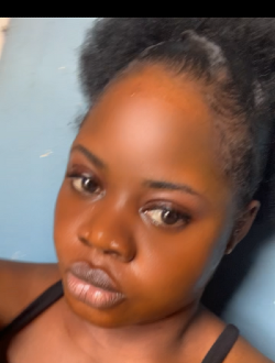 Profil de Nath, une femme célibataire de 29 ans à Lomé