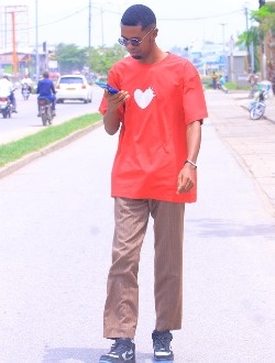 Profil de Mike, un homme célibataire de 26 ans à Yaoundé