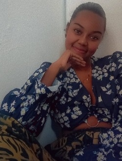 Profil de Saf, une femme célibataire de 26 ans à Toamasina