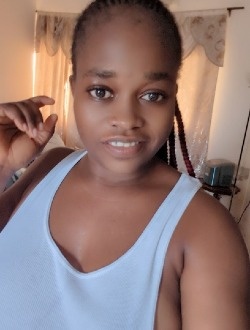 Profil de Chloe, une femme célibataire de 35 ans à Douala