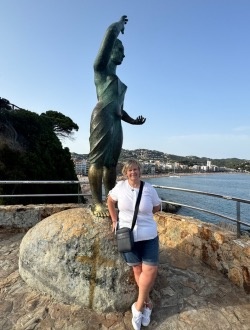Profil de Isabelle, une femme célibataire de 61 ans à Lausanne