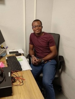 Profil de Franck, un homme célibataire de 29 ans à Douala