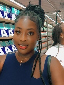Profil de Lydie, une femme célibataire de 32 ans à Lomé