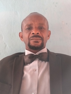 Profil de Olivier, un homme célibataire de 53 ans à Oyem