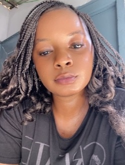 Profil de Julie, une femme célibataire de 27 ans à Conakry