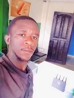 Profil de Saddam Ll, un homme célibataire de 25 ans à Douala