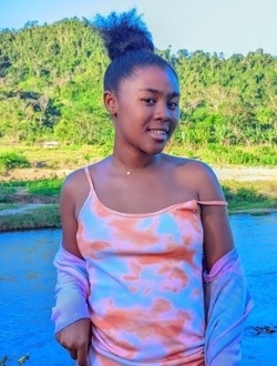 Profil de Wïnda, une femme célibataire de 18 ans à Antsiranana
