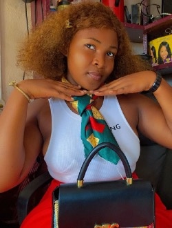 Profil de Merveille, une femme célibataire de 21 ans à Douala