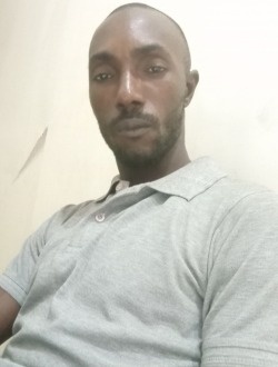 Profil de Nono, un homme célibataire de 39 ans à Abattoirs