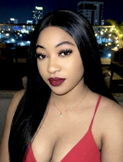 Profil de Beny, une femme célibataire de 24 ans à Kinshasa