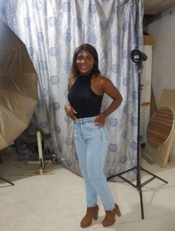 Profil de Oceanne, une femme célibataire de 23 ans à Yaoundé