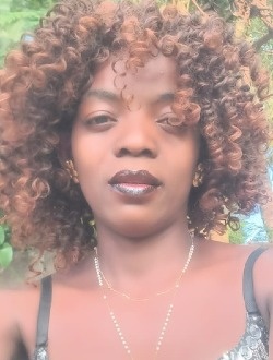 Profil de Ninie, une femme célibataire de 33 ans à Antalaha