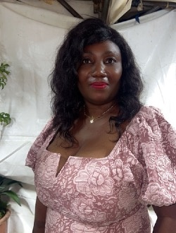 Profil de Charlène, une femme célibataire de 44 ans à Douala