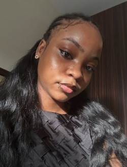 Profil de Diyoror, une femme célibataire de 25 ans à Abattoirs