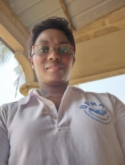 Profil de Adeline, une femme célibataire de 44 ans à Lomé
