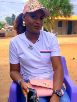 Profil de Laure-Melaine, une femme célibataire de 42 ans à Abidjan