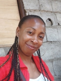 Profil de Lucie, une femme célibataire de 36 ans à Yaoundé