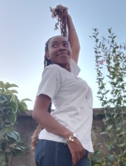 Profil de Melda, une femme célibataire de 25 ans à Antsiranana