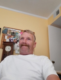 Profil de Steve, un homme célibataire de 64 ans à Costa Mesa