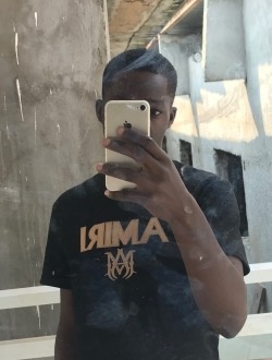 Profil de Darwin, un homme célibataire de 18 ans à Libreville