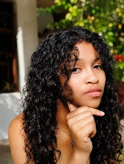 Profil de Jesca, une femme célibataire de 18 ans à Antananarivo
