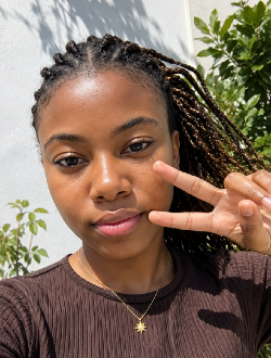 Profil de Carla, une femme célibataire de 20 ans à Toamasina