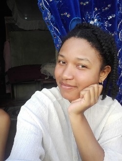 Profil de Nazrha, une femme célibataire de 21 ans à Antsiranana