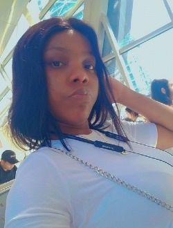 Profil de Stella, une femme célibataire de 30 ans à Douala