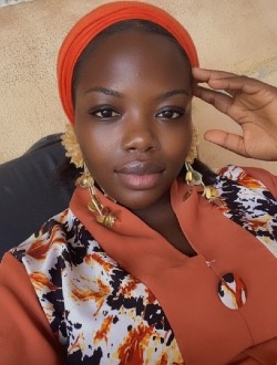 Profil de Salma Raissa, une femme célibataire de 27 ans à Douala