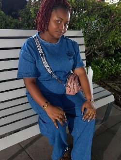 Profil de Florindas Leonelle, une femme célibataire de 23 ans à Abé