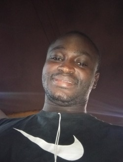 Profil de Ibrahim, un homme célibataire de 32 ans à Abobo