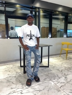 Profil de Marc Dilan, un homme célibataire de 20 ans à Yaoundé