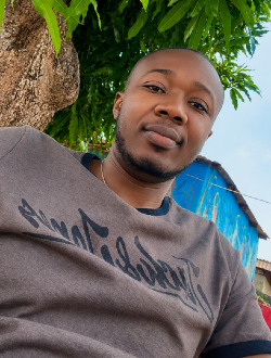 Profil de Wilfried, un homme célibataire de 34 ans à Bouaké