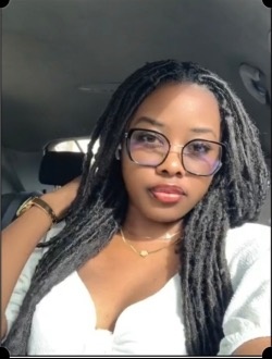 Profil de Sara, une femme célibataire de 25 ans à Dakar