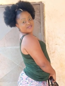 Profil de Renette, une femme célibataire de 35 ans à Yaoundé