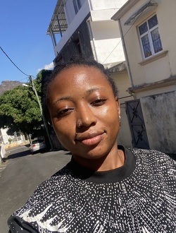 Profil de Ladouce, une femme célibataire de 25 ans à Abercrombie