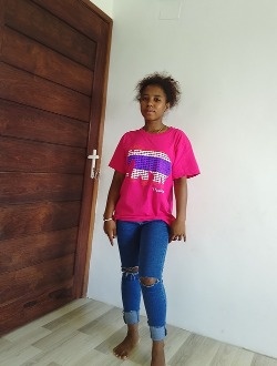 Profil de Sisina, une femme célibataire de 28 ans à 67 Ha