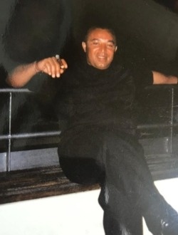 Profil de Georges, un homme célibataire de 45 ans à Paris