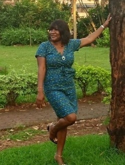 Profil de Laurentine, une femme célibataire de 35 ans à Yaoundé