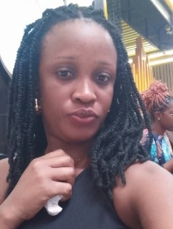 Profil de Nadine, une femme célibataire de 32 ans à Yaoundé
