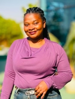 Profil de Christelle, une femme célibataire de 30 ans à Mangala