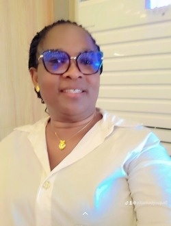 Profil de Zita, une femme célibataire de 50 ans à Libreville