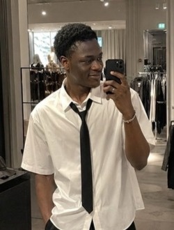 Profil de Abdoul-Aziz, un homme célibataire de 19 ans à Abattoirs