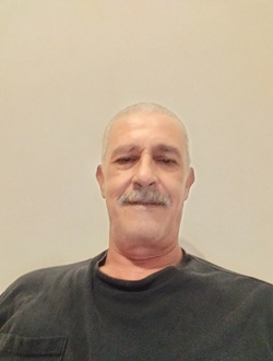 Profil de Gharbi, un homme célibataire de 66 ans à Cité Khaled Ibn El Walid