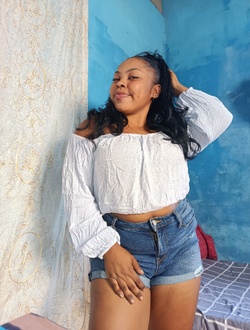 Profil de Lutitia, une femme célibataire de 23 ans à Aharana
