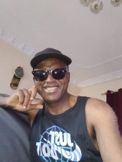 Profil de Billy, un homme célibataire de 54 ans à Yaoundé