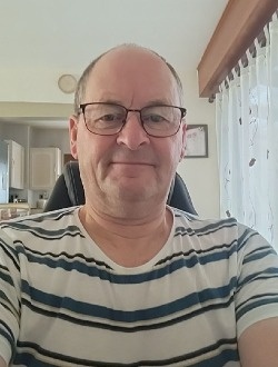 profile picture 0