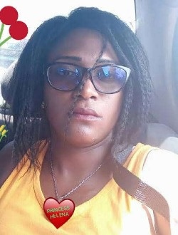 Profil de Juvénile, une femme célibataire de 48 ans à Douala
